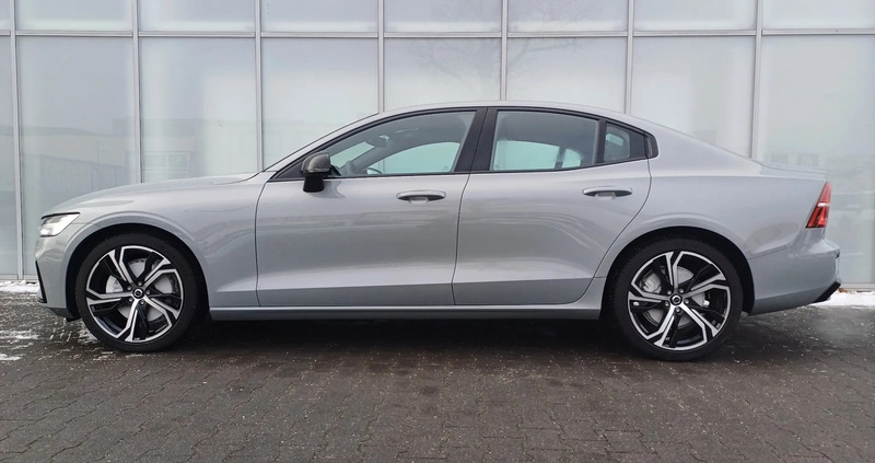 Volvo S60 cena 203412 przebieg: 10, rok produkcji 2023 z Otmuchów małe 379